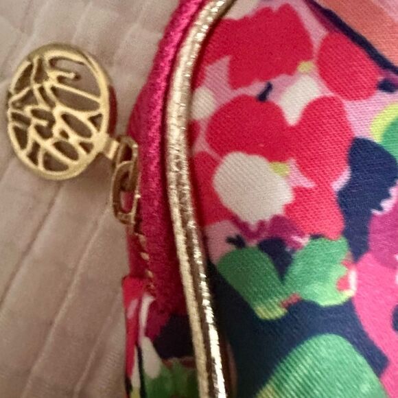 Lilly Pulitzer Agenda laptop folio in floral print. - Picture 3 of 6